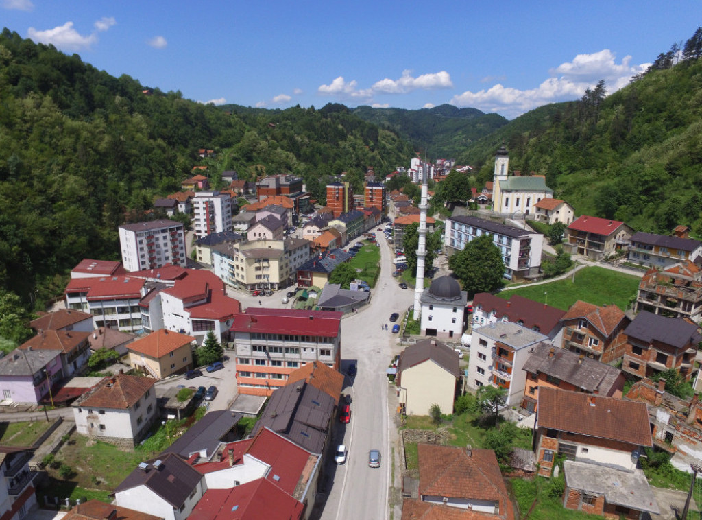 Svesrpska podrška Milošu Vučiću za načelnika Srebrenice