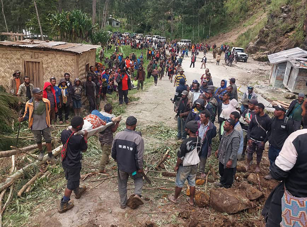 Više od 300 ljudi zatrpano nakon što se aktiviralo klizište na Papua Novoj Gvineji