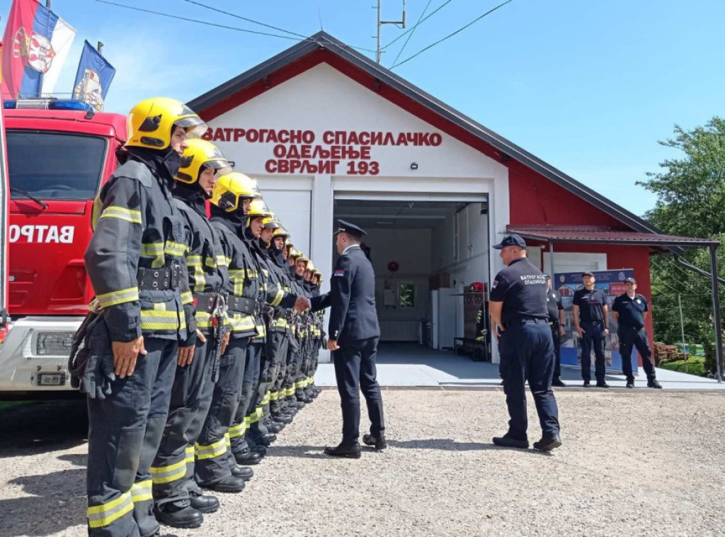 Luka Čaušić otvorio renovirani objekat Vatrogasno-spasilačkog odeljenja u Svrljigu