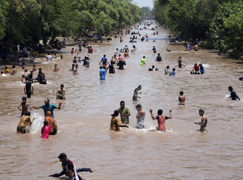 Temperature u Pakistanu porasle iznad 52 stepena Celzijusa