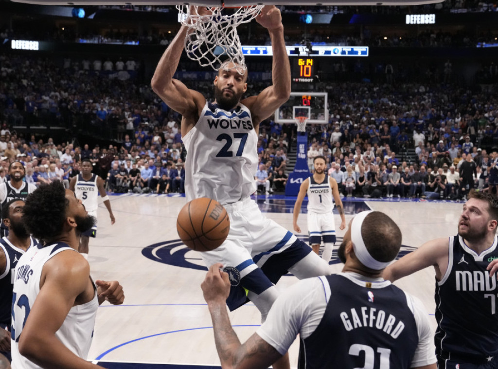 NBA: Košarkaši Minesote smanjili na 3:1 protiv Dalasa u finalu plej-ofa Zapada