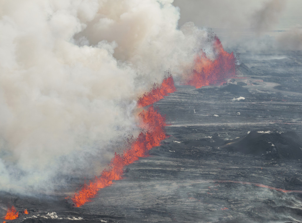Vanredno stanje na Islandu nakon nove erupcije