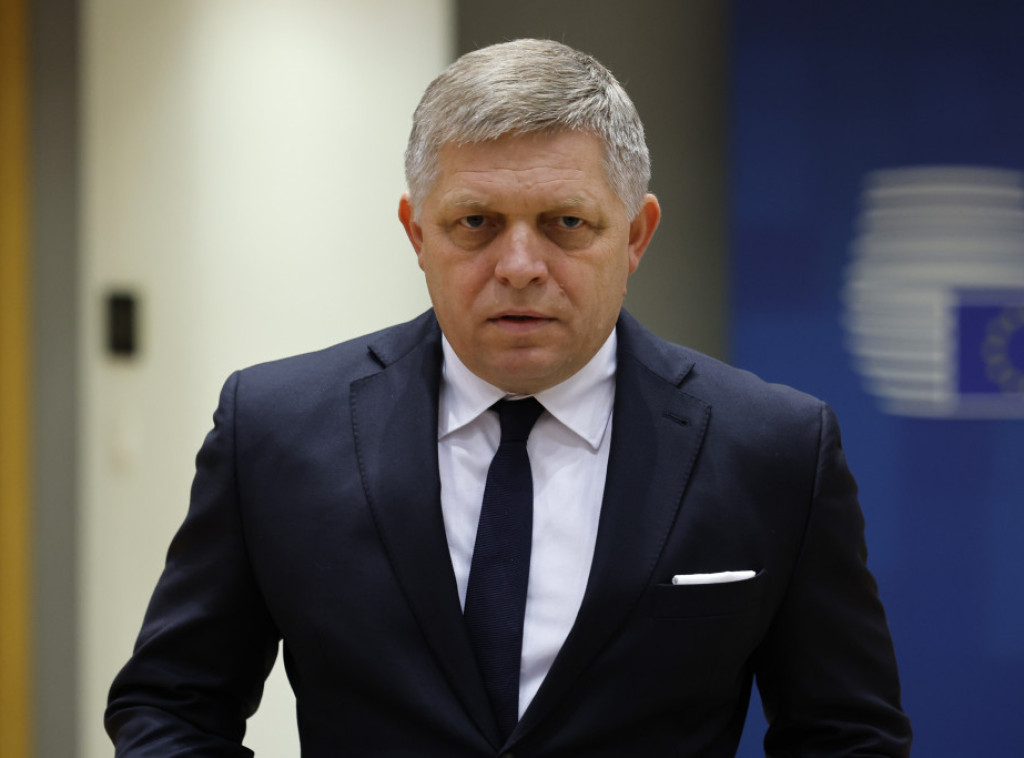 Robert Fico: Neophodno izabrati članove Evropskog parlamenta koji podržavaju mir, Slovačka neće u vojne avanture