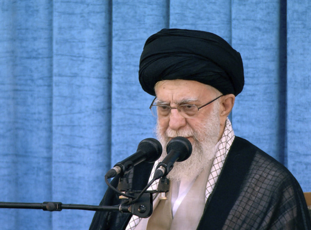 Teheran: Ajatolah Ali Hamnei predvodi molitvu na ceremoniji sahrane Ismaila Hanijea
