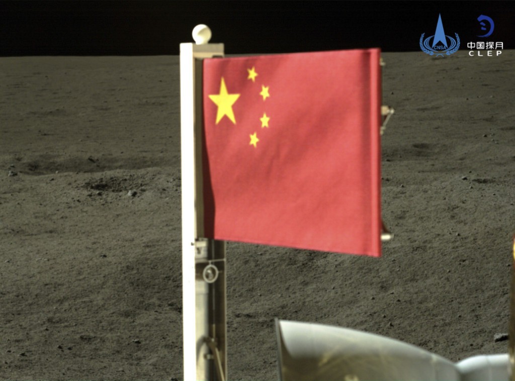 Kineski "Čang'e-6" preneo uzorke sa Meseca u svemirsku letelicu