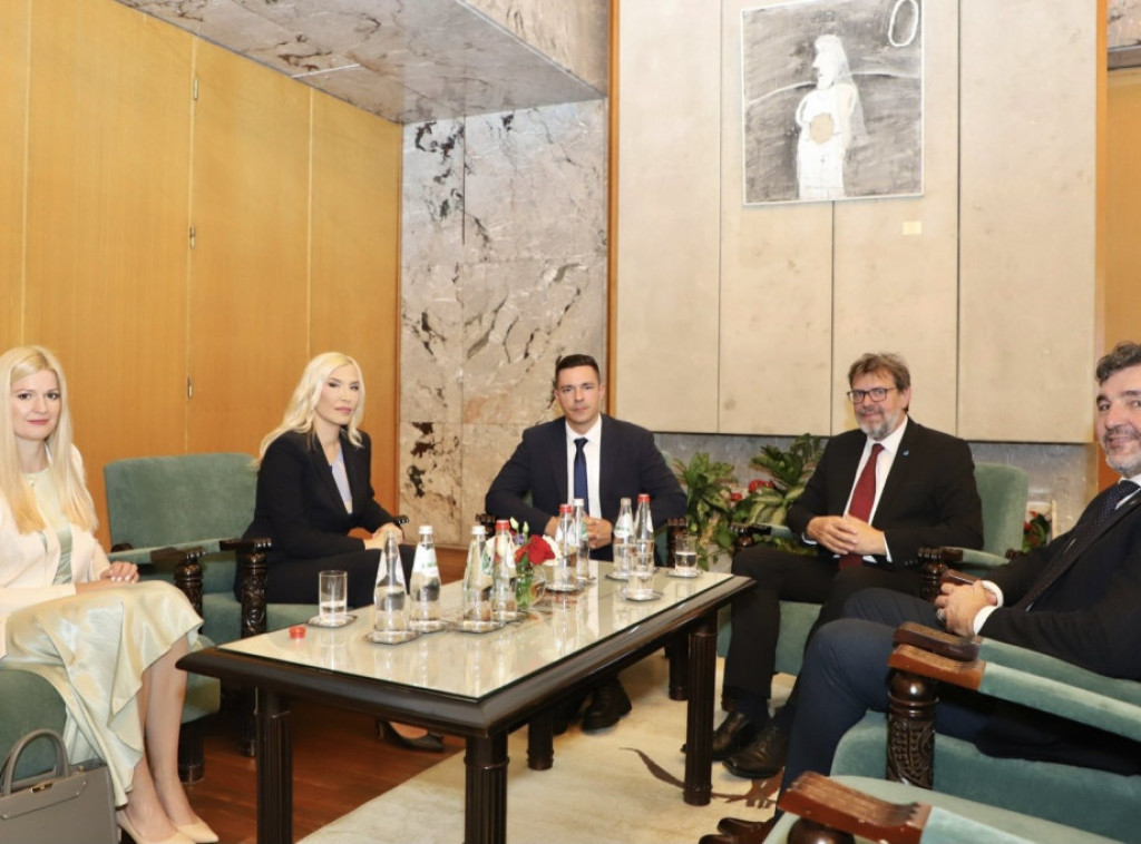 Popović, Žigmanov i Bukejlović razgovarali o unapređenju saradnje ministarstava Srbije i Srpske
