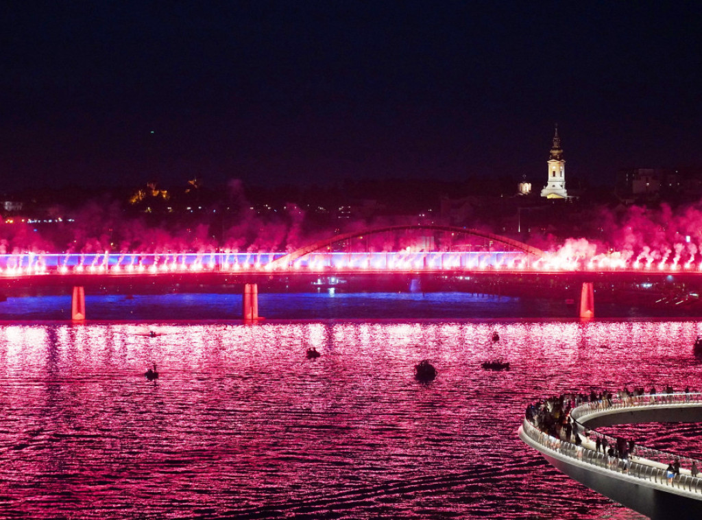 Velika bakljada sa Savskog mosta u Beogradu povodom Svesrpskog sabora