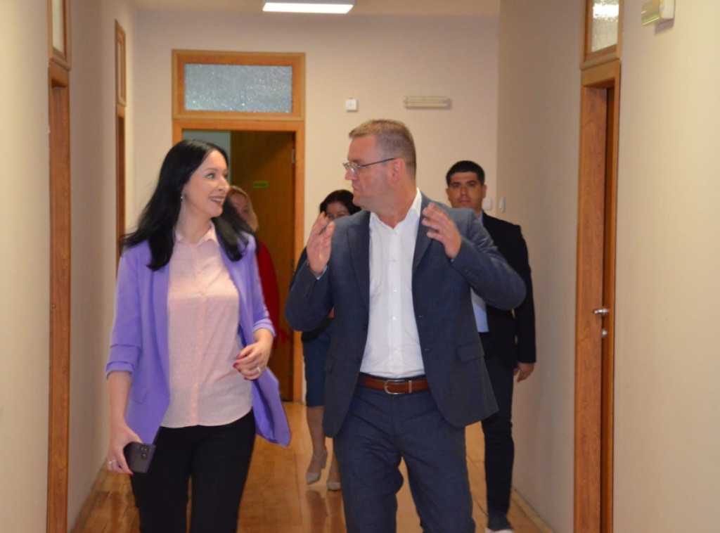 Ministarka Jelena Žarić Kovačević u Beloj Palanci: Nastavak saradnje sa lokalnim samoupravama