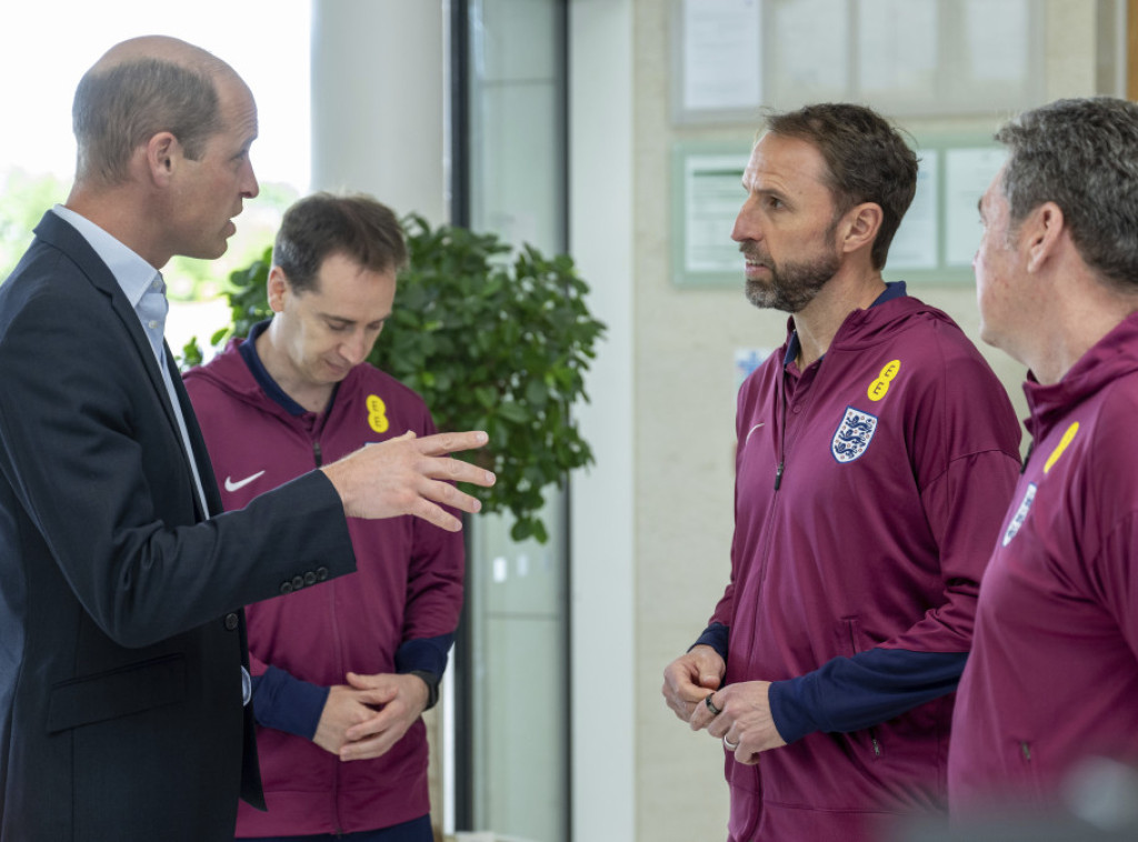 Princ Vilijam posetio fudbalere Engleske pred put na Evropsko prvenstvo