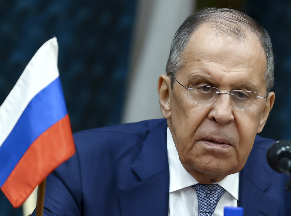 Lavrov: Zapad pokušava da igra na nuklearnu kartu