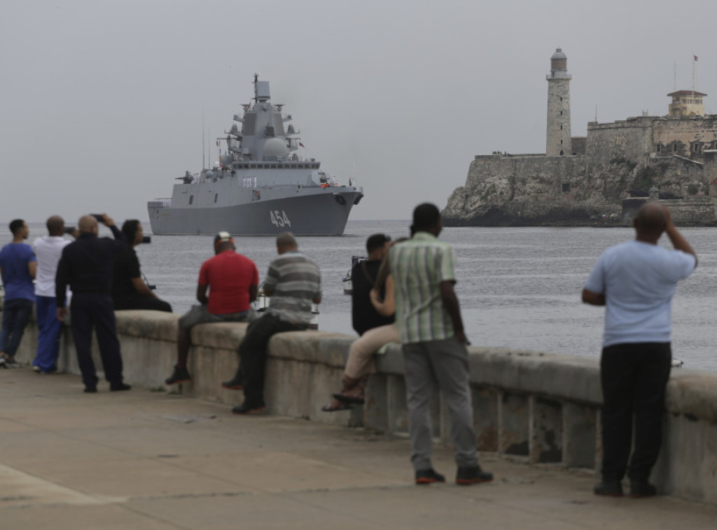 Kremlj: Nema potrebe da se SAD brinu o ruskim ratnim brodovima na Kubi