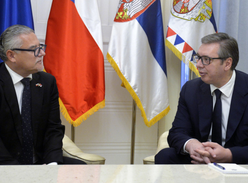 Vucic receives farewell visit from Czech ambassador