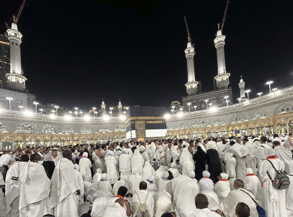 Saudijska Arabija: Više od 1,8 miliona vernika učestvovalo u završnom obredu hadžiluka