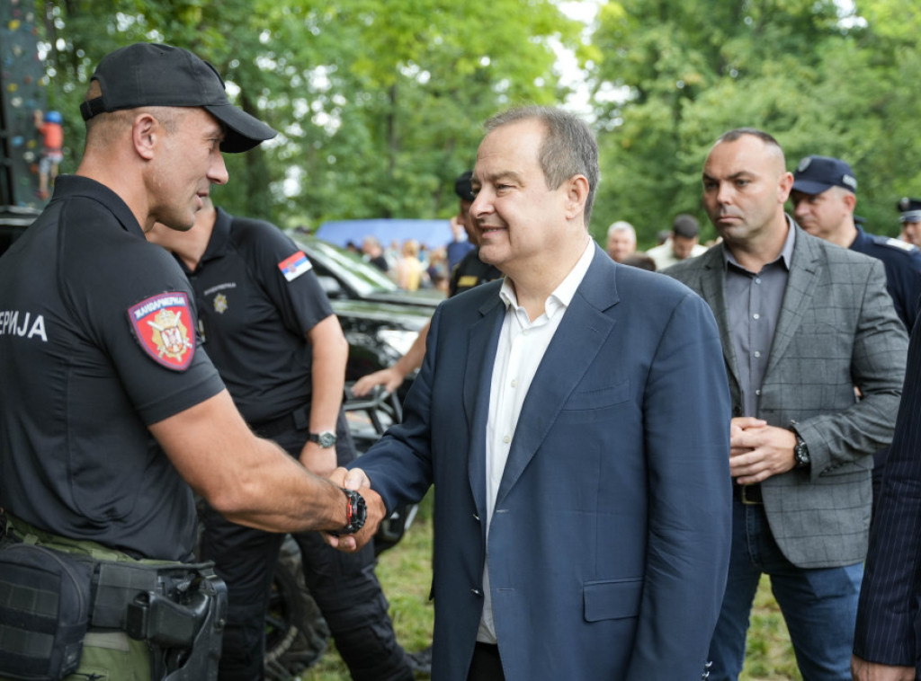 Dačić: Sve više akcija policije u cilju približavanja policije građanima,naročito deci