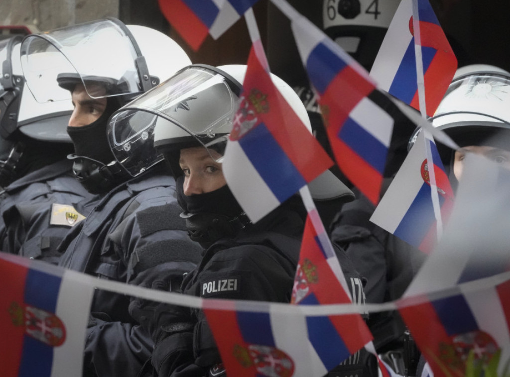 Pušteni na slobodu navijači Srbije koji su privedeni zbog tuče u Gelzenkirhenu