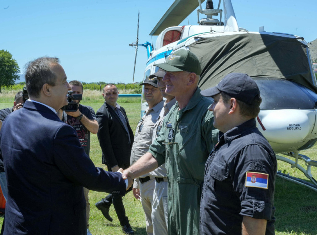 Dačić razgovarao sa delegacijom MUP-a RS o stacioniranju helikoptera i pripadnika MUP-a tokom leta