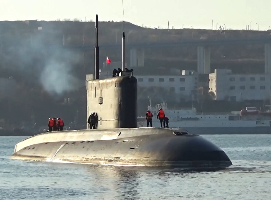 Vežbe podmornice ruske Severne flote- ispaljene krstareće rakete u Barencovom moru