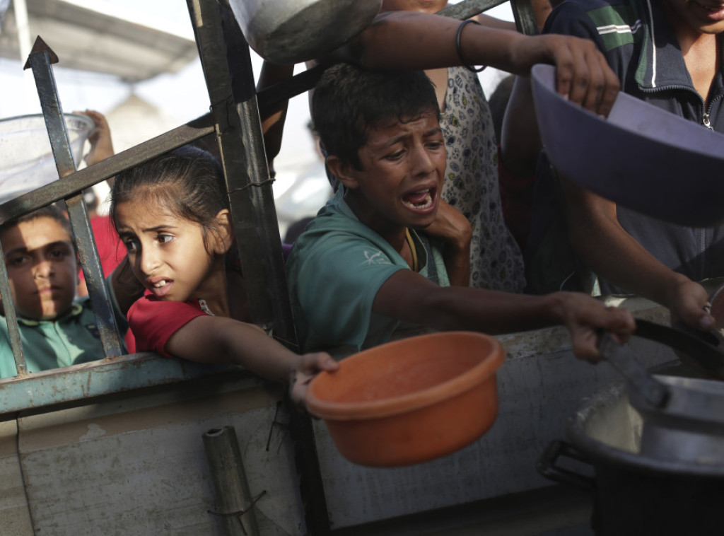 Grčka predlaže da EU privremeno prihvati decu pogođenu ratom u Gazi