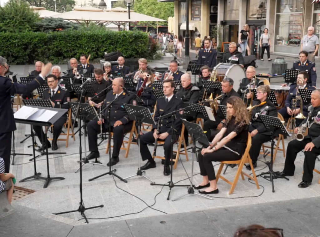 Održani zajednički koncerti srpskog i britanskog vojnog orkestra na otvorenom