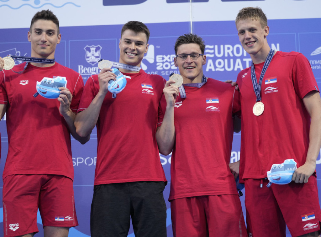 Plivanje: Muška štafeta Srbije 4x100 metara slobodno osvojila zlatnu medalju na EP