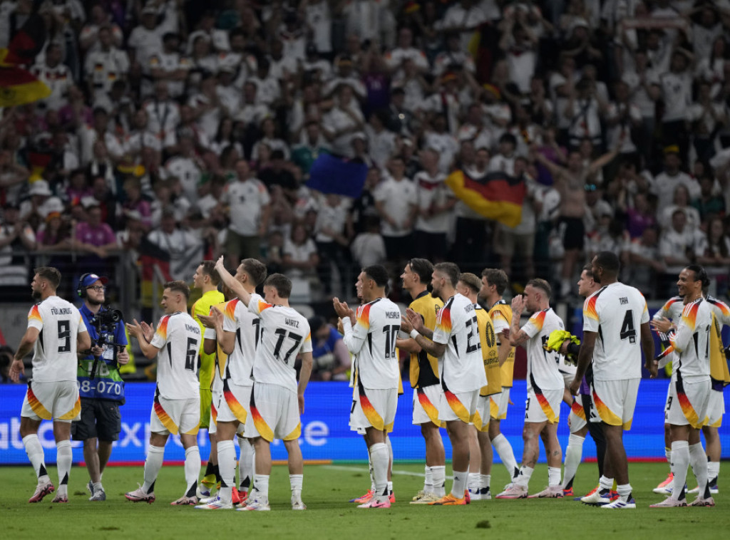 Fudbaleri Nemačke remijem protiv Švajcarske obezbedili prvo mesto u grupi A