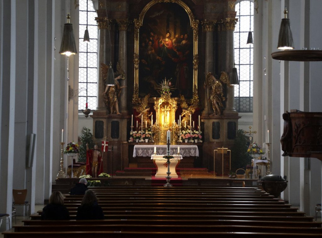 Nemci i dalje napuštaju katoličku crkvu - prošle godine napustilo oko 400.000