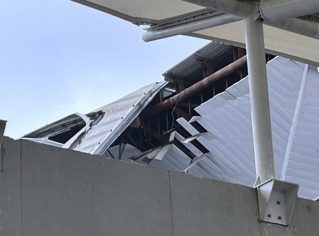 Srušio se krov na aerodromu u Nju Delhiju, poginula jedna osoba