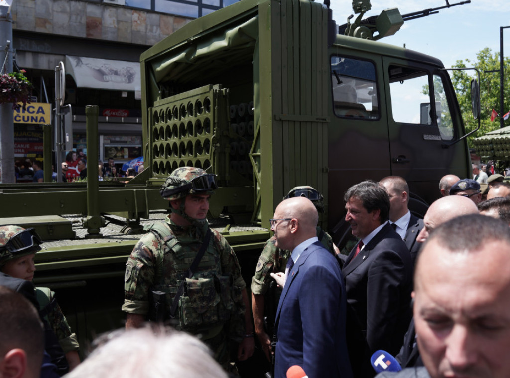 Serbian Armed Forces display HQ-17AE anti-aircraft defence system for first time