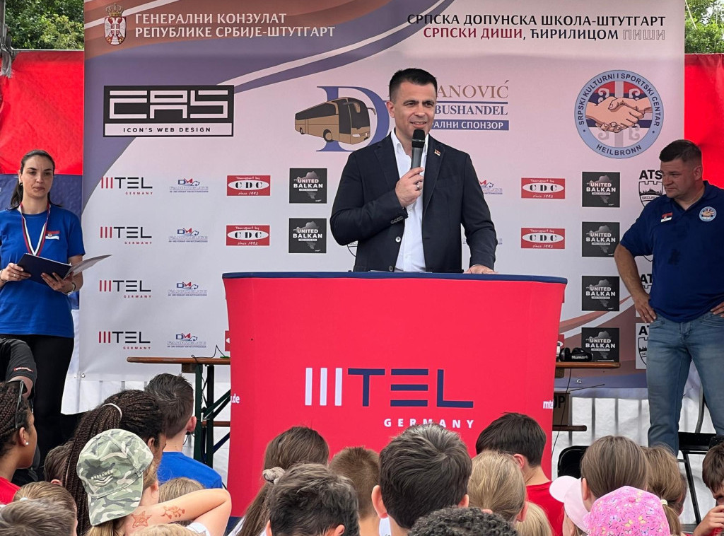 Đorđe Milićević u Nemačkoj otvorio Vidovdanske dečje sportske igre