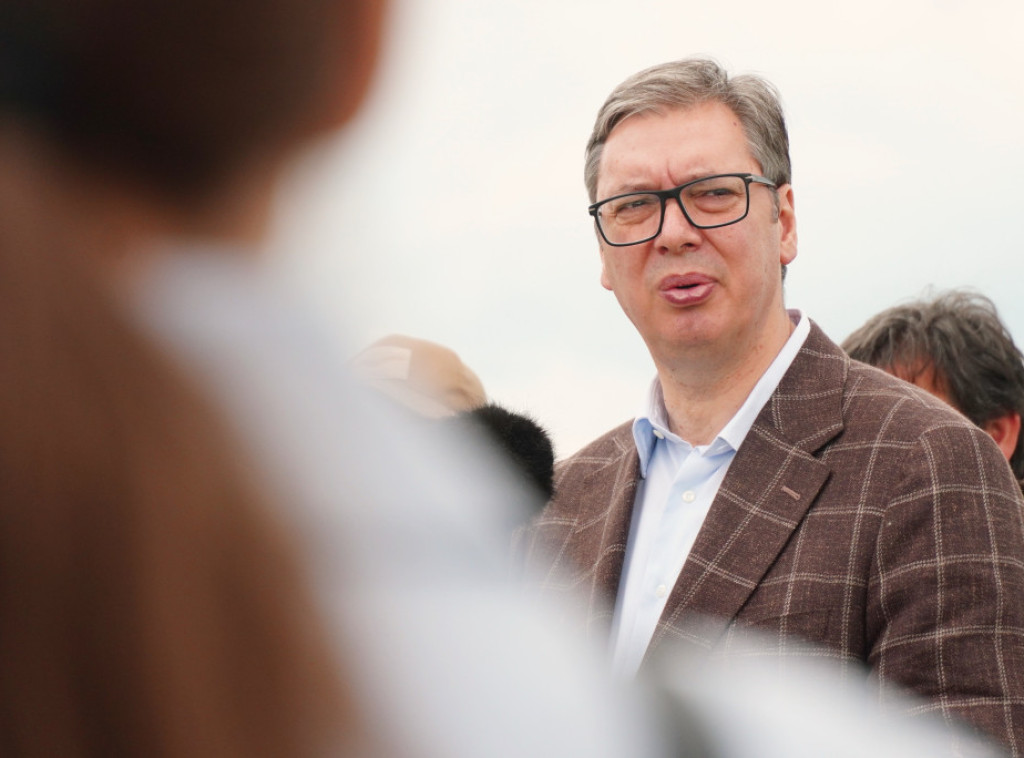 Vučić: Prvi put dejstvovali domaći dronovi Komarac 2, do septembra biće prvih 1.000