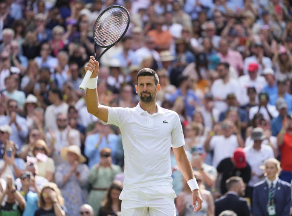 Djokovic defeats Fearnley in Wimbledon second round