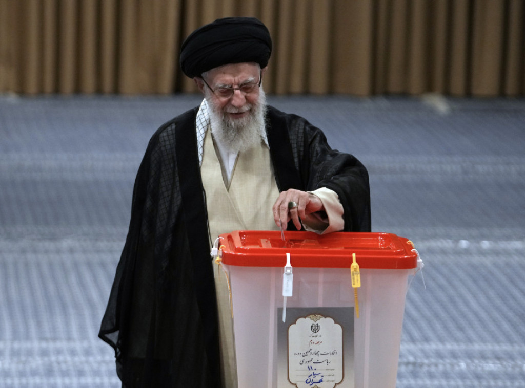 U Iranu se danas održava drugi krug predsedničkih izbora