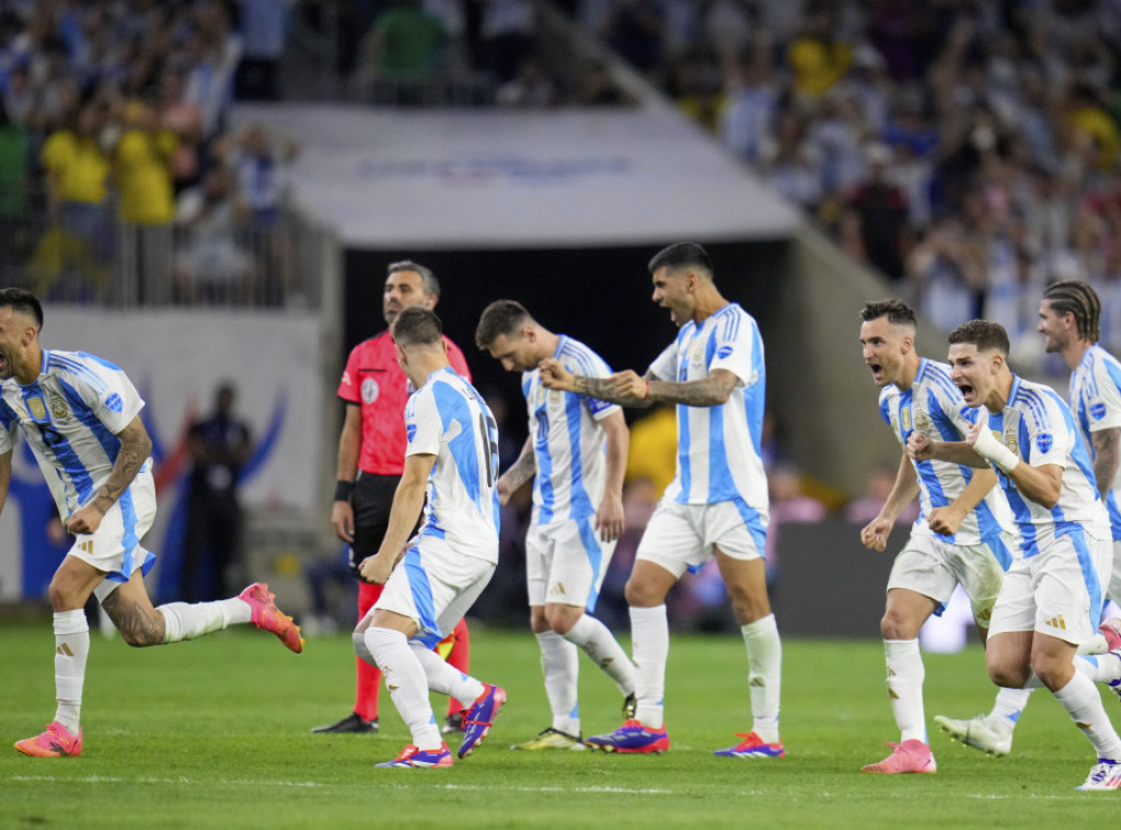 Fudbaleri Argentine prvi su polufinalisti Kopa Amerika