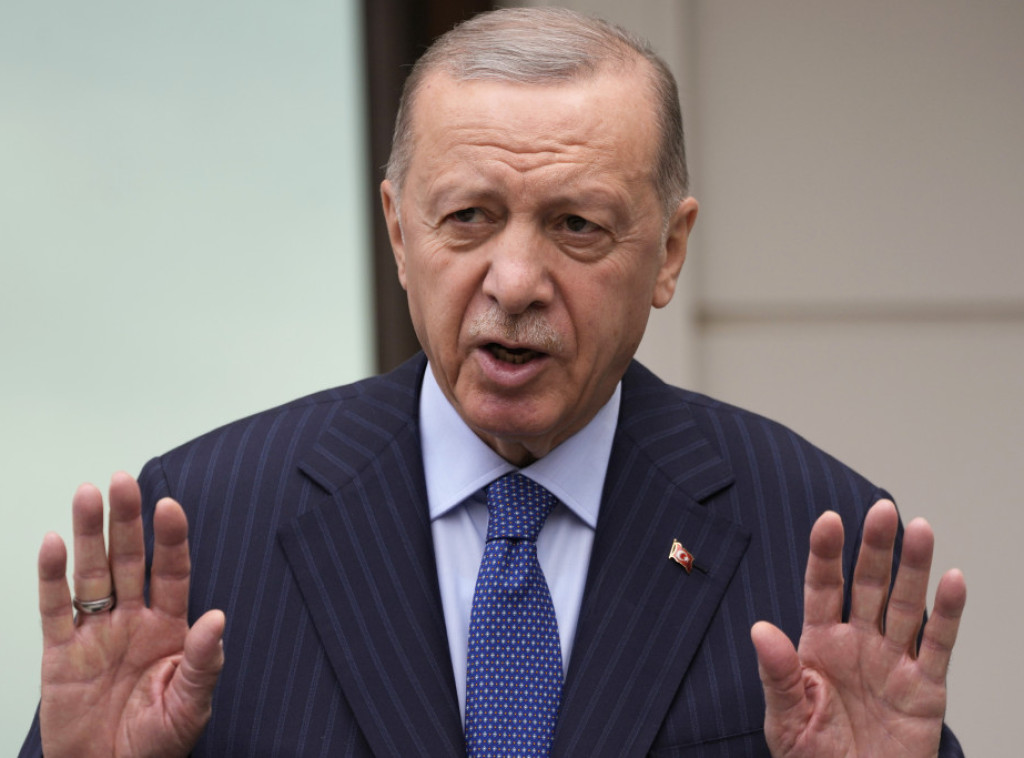 Erdogan: NATO ne bi trebalo da bude strana u ratu Rusije protiv Ukrajine