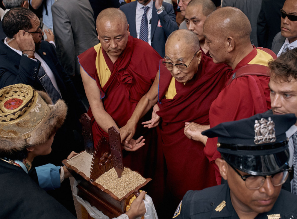 Nakon što je proslavio svoj 89. rođendan Dalaj Lama poručio da je dobrog zdravlja