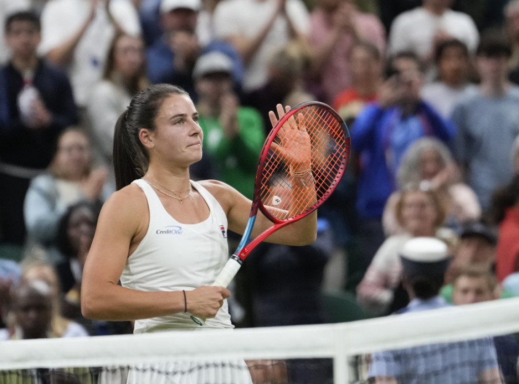 Američka teniserka Ema Navaro u četvrtfinalu Vimbldona posle pobede nad Koko Gof