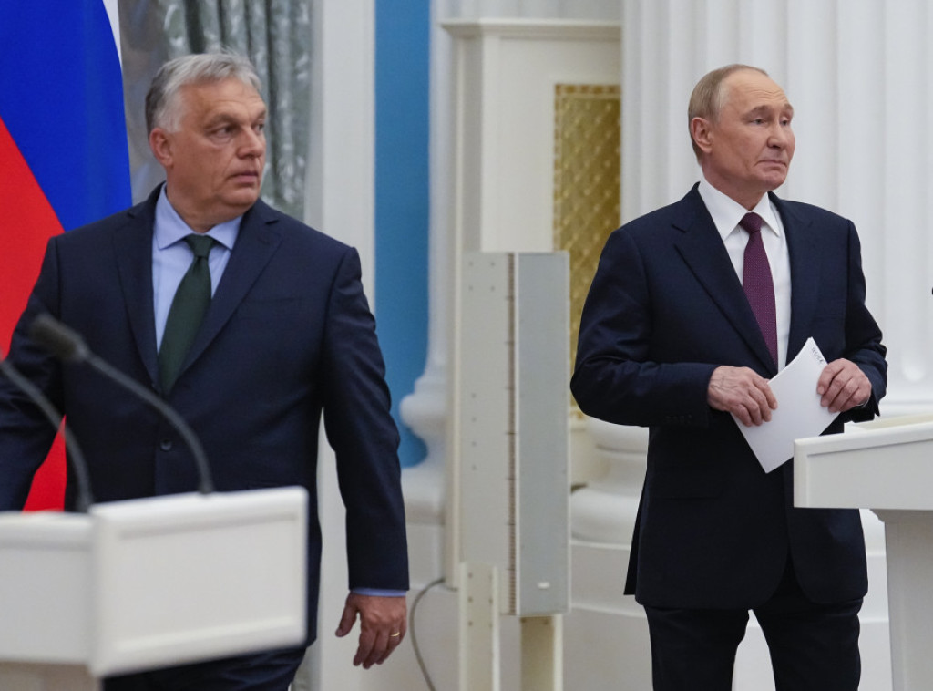 Peskov: Orban ne nosi poruku od Putina za Bajdena