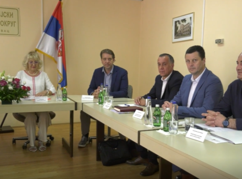 Žarić Kovačević u Šumadijskom upravnom okrugu o efektima ulaganja i budućim planovima