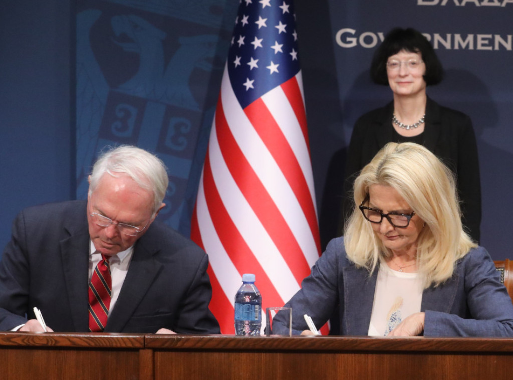 US, Serbian gov't sign amendments on further development aid to Serbia
