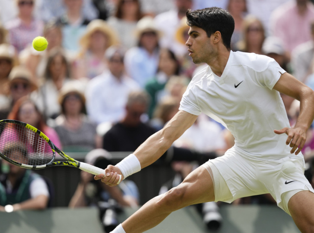Alcaraz beats Djokovic to defend Wimbledon title