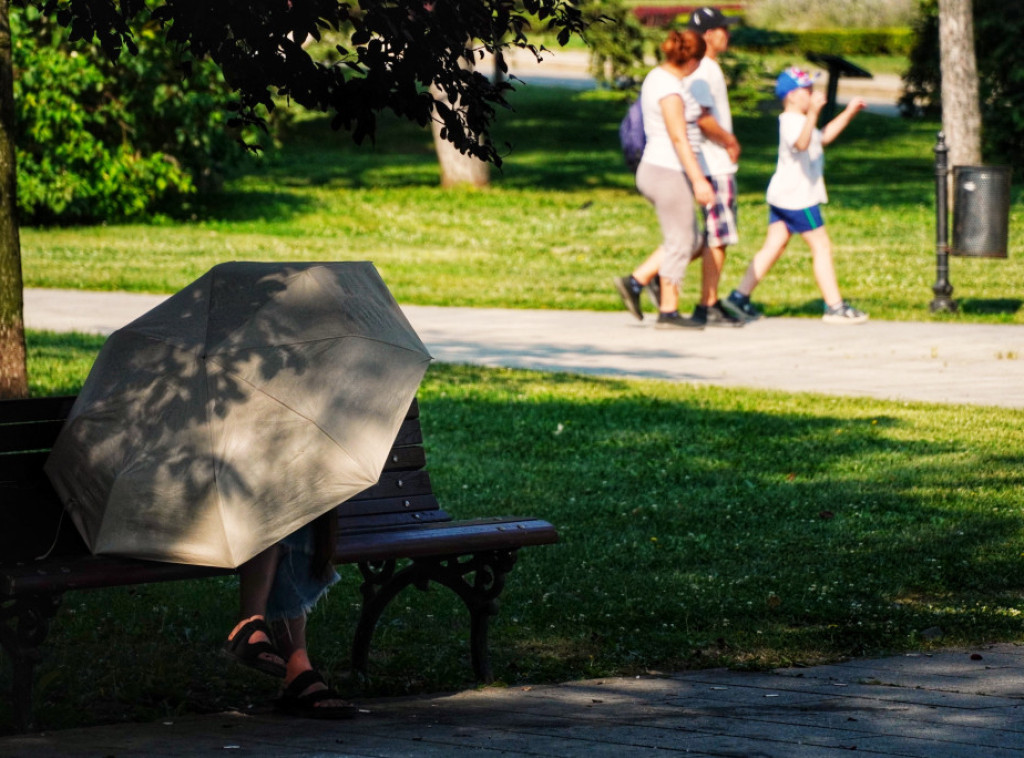 U Srbiji danas pretežno sunčano i toplo vreme, sa temperaturom do 39 stepeni