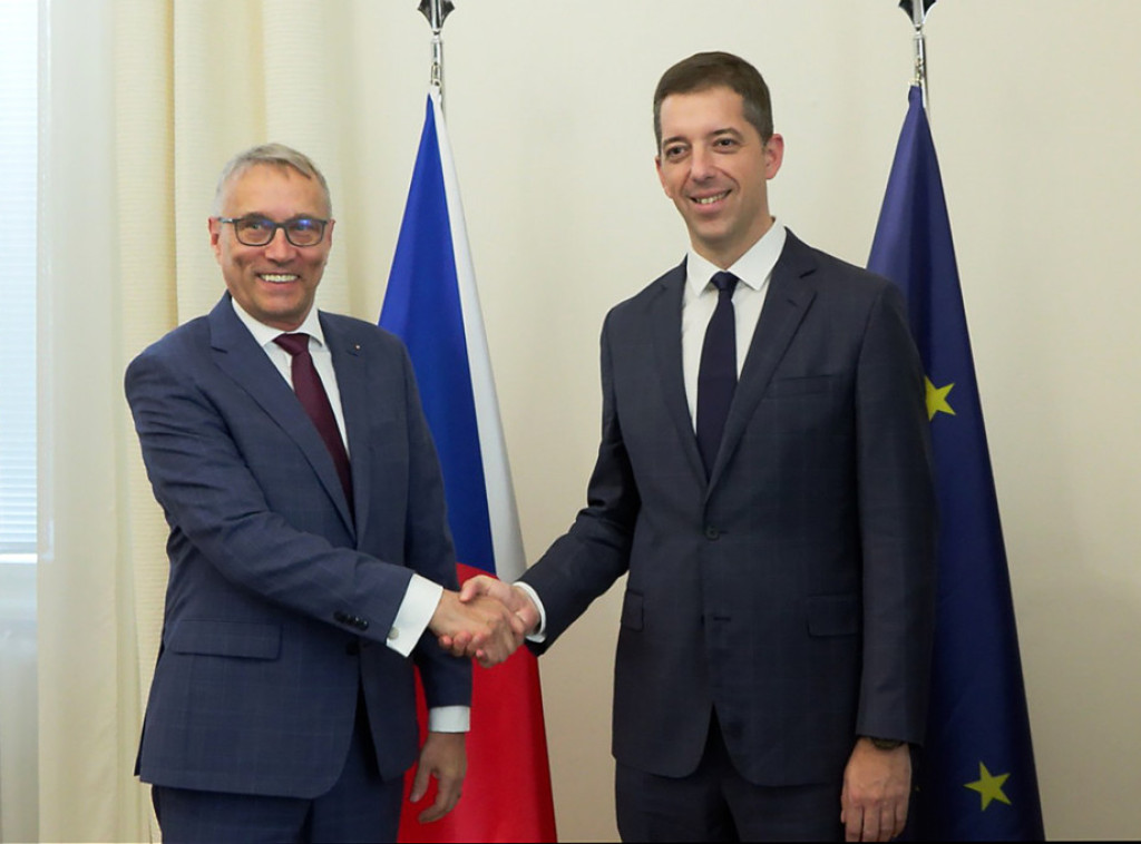 Djuric meets with Lipavsky in Prague