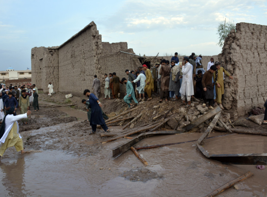 Najmanje 35 ljudi poginulo u oluji i poplavama u istočnom Avganistanu