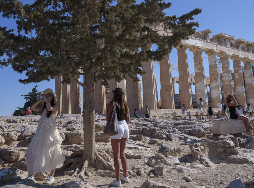 Najtežih 48 sati toplotnog talasa u Grčkoj, zatvoren Akropolj zbog esktremne vrućine