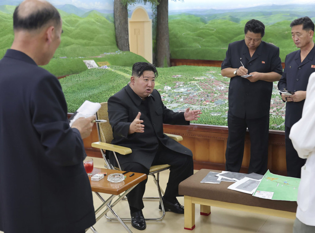 Severnokorejski lider obišao gradilište turističke zone na istočnoj obali Vonsana