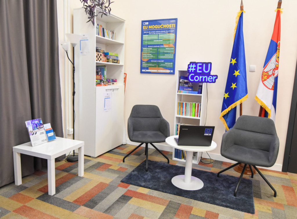 U Novom Sadu otvoren EU Corner