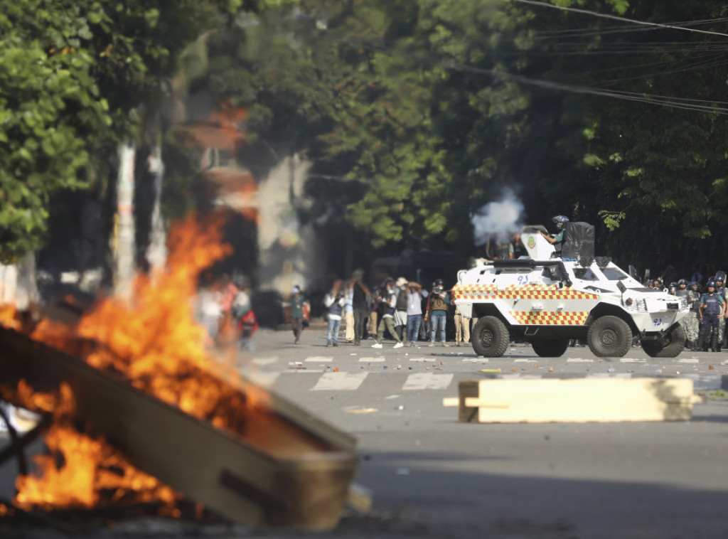 U Bangladešu i dalje studentski protesti, telekomunikacije u prekidu