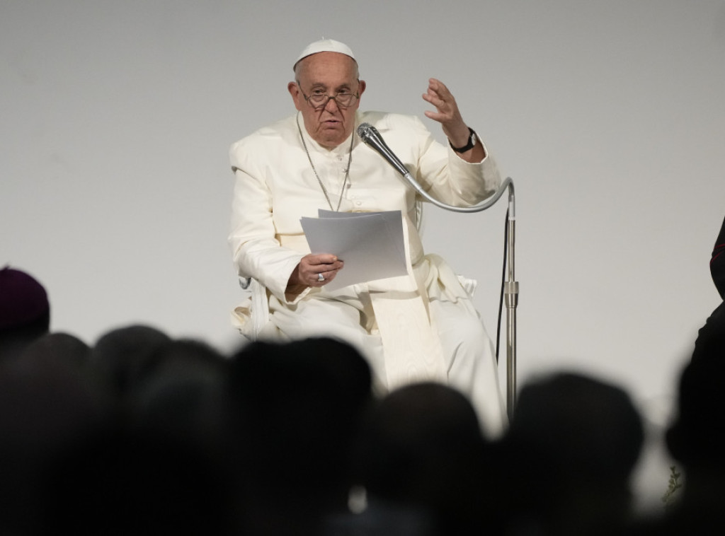 Papa Franja pozvao na uspostavljanje primirja tokom Olimpijskih igara u Parizu