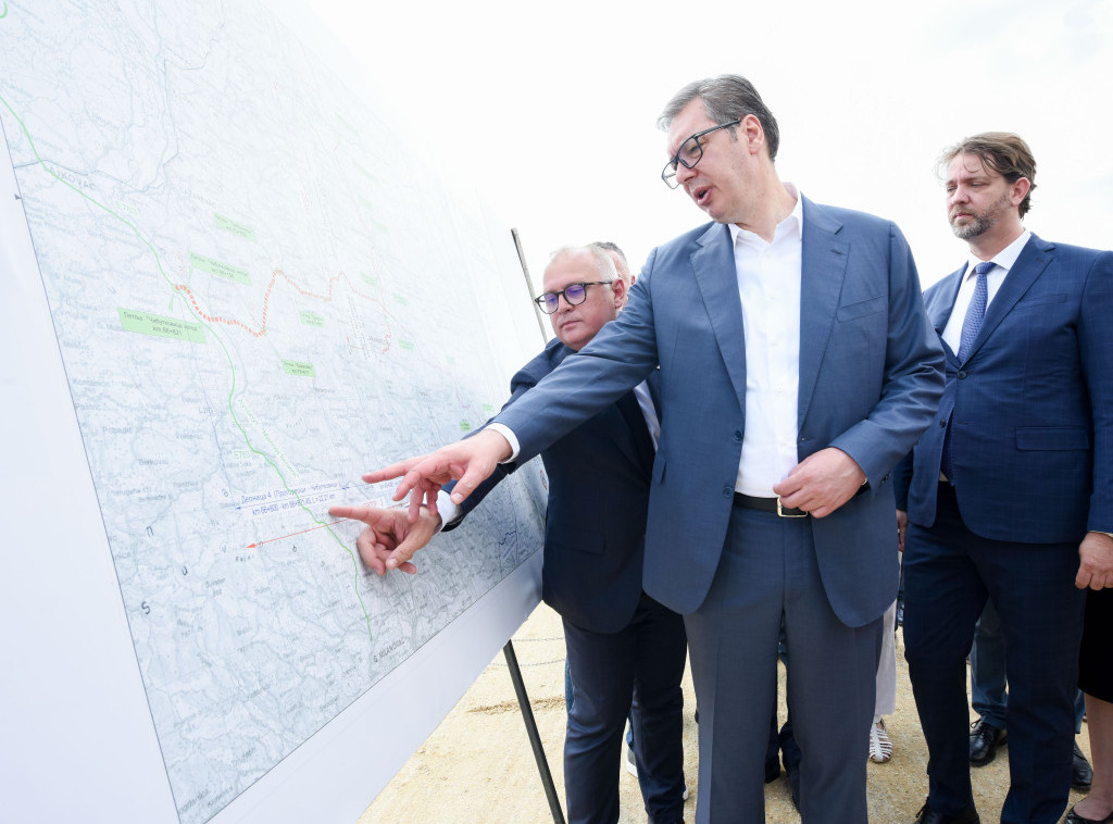 Vučić: Obilaznica oko Kragujevca biće gotova za dve i po godine