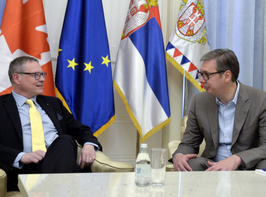 Vucic receives farewell visit from Canadian ambassador